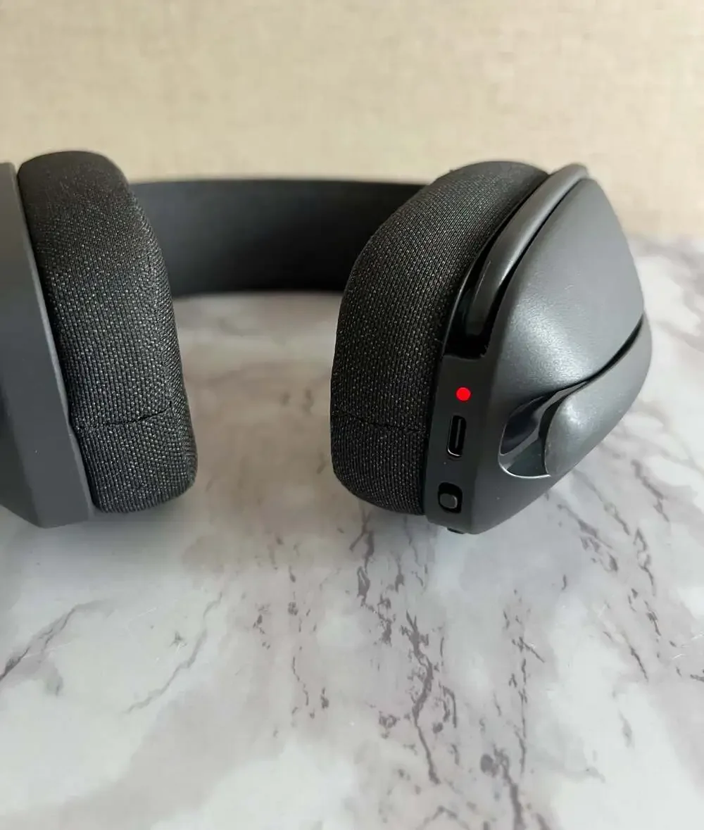 Logitech Zone Vibe 100 Wireless Bluetooth Over-Ear Headset